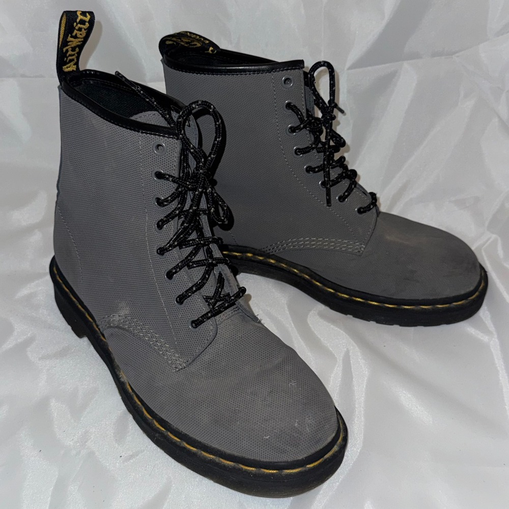 Dr. Martens 1460 Broder Grey Honeycomb Leather Combat Boots M9/W10 DISCONTINUED